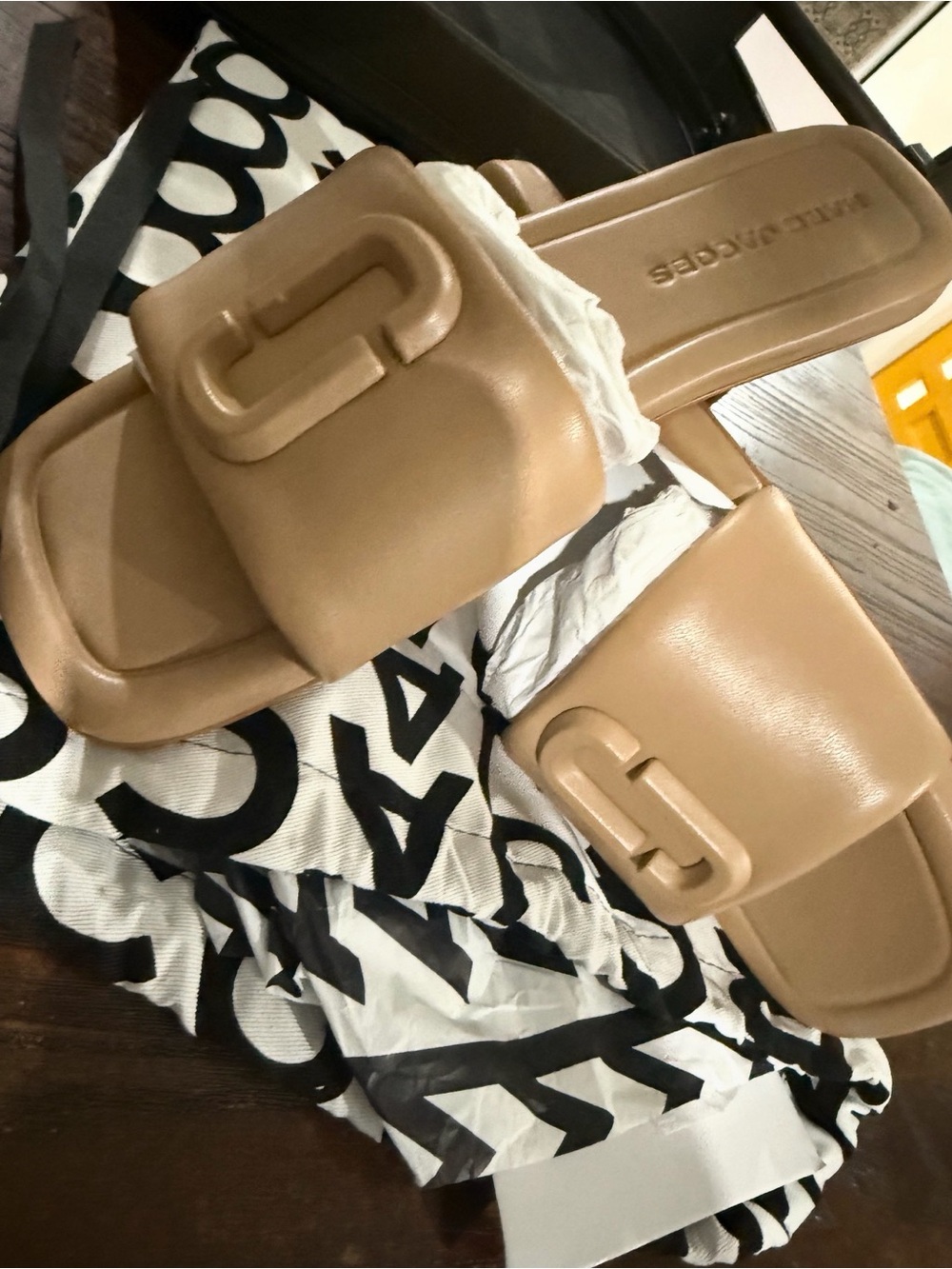Marc Jacobs Beige Leather Logo Slide Sandals